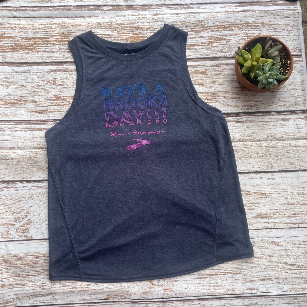 Brooks Run Happy Tank Top Size Medium